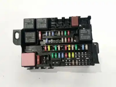 Second-hand car spare part FUSE BOX UNIT for RENAULT LATITUDE (L70_)  OEM IAM references 240142135R  