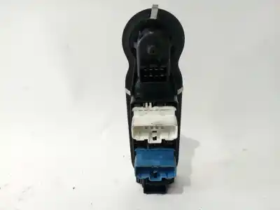 Second-hand car spare part left front power window switch for renault modus / grand modus (f/jp0_) 1.2 16v (jp0w) oem iam references 7701063792  