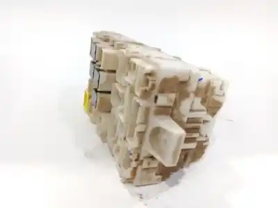 Recambio de automóvil de segunda mano de caja reles / fusibles para mitsubishi l200 / triton (kj_, kk_, kl_) 2.4 di-d (kj0t)  referencias oem iam 8637b0  