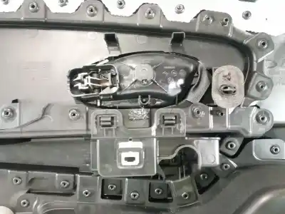 Автозапчасти б/у обивка передней правой двери за renault latitude (l70_) 2.0 dci 150 (l70h) ссылки oem iam   