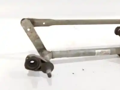 Second-hand car spare part front windshield wiper motor for skoda octavia ii (1z3) 1.6 oem iam references 3397020950   Second-hand car spare part front windshield wiper motor for skoda octavia ii (1z3) 1.6 oem iam references 3397020950