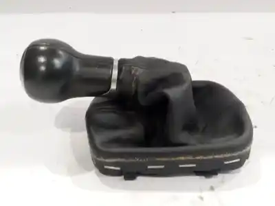 Second-hand car spare part gear lever knob for audi a1 (8x1, 8xk) 1.6 tdi oem iam references 8x0064230a 8x0 064 230 a 