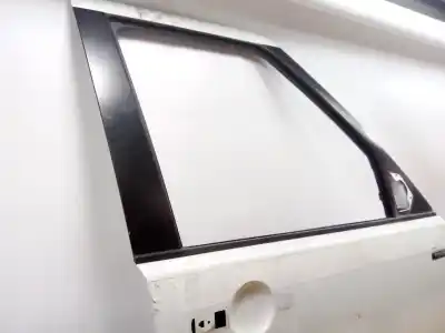 Автозапчастина б/у передні праві двері для land rover discovery iv (l319) 3.0 td 4x4 посилання на oem iam lr016462  pintura exterior fuji white (867