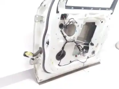 Автозапчастина б/у передні праві двері для land rover discovery iv (l319) 3.0 td 4x4 посилання на oem iam lr016462  pintura exterior fuji white (867