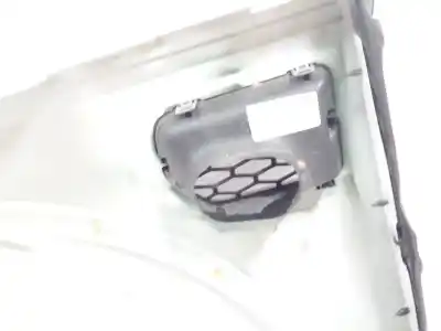 Автозапчасти б/у переднее правое крыло за land rover discovery iv (l319) 3.0 td 4x4 ссылки oem iam lr056239  