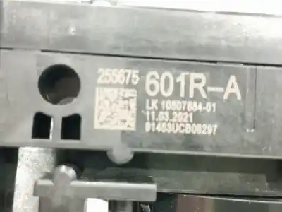 Автозапчасти б/у многофункциональное управление за al de  ссылки oem iam 255675601r renault captur gasolina  
