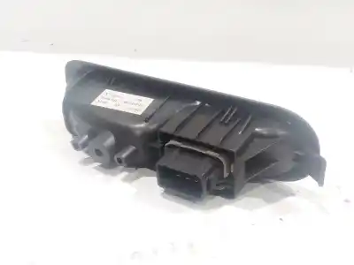 Автозапчастина б/у управління склами задніх правіх для renault modus / grand modus (f/jp0_) 1.5 dci (jp0g, jp0h) посилання на oem iam 8200315536  