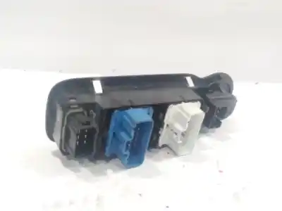 Second-hand car spare part left front power window switch for renault modus / grand modus (f/jp0_) 1.5 dci (jp0g, jp0h) oem iam references 8200379694  