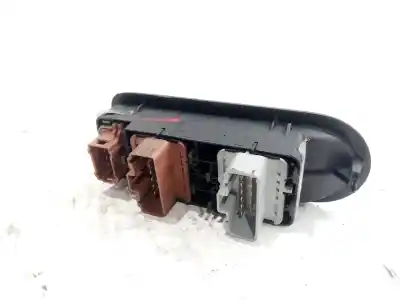 Second-hand car spare part left front power window switch for al de  oem iam references b200160603 renault megane 2 2003  