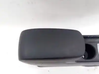 Автозапчастина б/у центральний подлокник для mazda cx-5 (ke, gh) 2.2 d (ke2fw) посилання на oem iam kd4564420a02 kd45-64-420a 02 