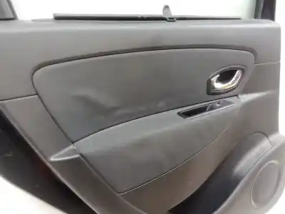 Автозапчасти б/у задняя левая дверь за renault scénic iii (jz0/1_) 1.2 tce ссылки oem iam 821017991r  