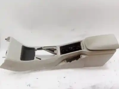 Автозапчасти б/у центральный подлокотник за volvo v40 fastback (525) d2 ссылки oem iam 31366331  código de tapizado/interiorp52g00