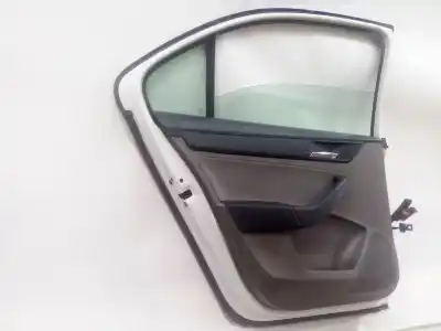 Автозапчасти б/у задняя левая дверь за seat toledo iv (kg3) 1.6 tdi ссылки oem iam 5ja833055b  