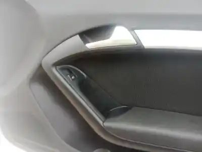 Автозапчасти б/у дверь передняя правая за audi a5 (8t3) 1.8 tfsi ссылки oem iam 8t0831052c  