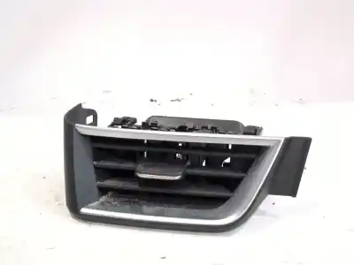 Автозапчастина б/у аераційна решіта для renault clio v (b7_) tce 90 (b7mt) посилання на oem iam 687619080r