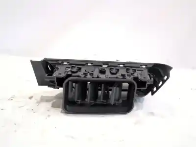 Автозапчастина б/у аераційна решіта для renault clio v (b7_) tce 90 (b7mt) посилання на oem iam 687619080r  