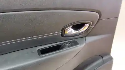 Автозапчасти б/у задняя левая дверь за renault scénic iii (jz0/1_) 1.5 dci ссылки oem iam 821012747r  color carrocería ov369 - ice white bc