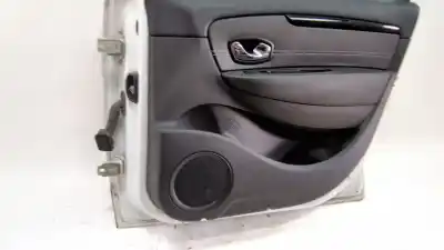 Автозапчастина б/у передні праві двері для renault scénic iii (jz0/1_) 1.5 dci посилання на oem iam 801008930r  color carrocería ov369 - ice white bc