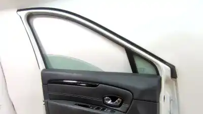 Автозапчасти б/у левая передняя дверь за renault scénic iii (jz0/1_) 1.5 dci ссылки oem iam 801010949r  color carrocería ov369 - ice white bc