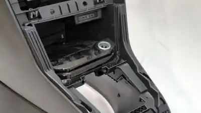 Pezzo di ricambio per auto di seconda mano bracciolo centrale per vw t-roc (a11, d11) 2.0 tdi scr riferimenti oem iam 2ga863241c 2ga 863 241 c 