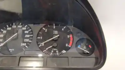 Peça sobressalente para automóvel em segunda mão quadrante por otras marcas de  referências oem iam 62118375675 62.11-8 375 675 e39