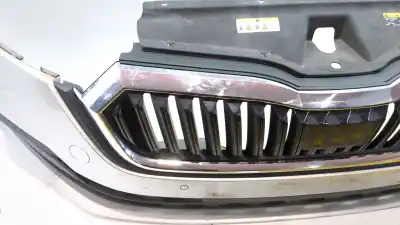 Peça sobressalente para automóvel em segunda mão para choques dianteiro por skoda octavia iv (nx3, nn3) 2.0 tdi referências oem iam 5e3807221 5e3 807 221 color exterior / nº de pintura 8e / a7w