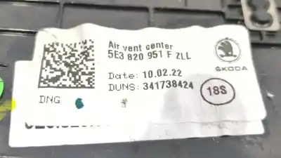 Автозапчастина б/у аераційна решіта для skoda octavia iv (nx3, nn3) 2.0 tdi посилання на oem iam 5e3820951f 5e3 820 951 f 5e3820951fzll