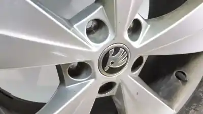 Автозапчастина б/у шина для skoda octavia iv (nx3, nn3) 2.0 tdi посилання на oem iam 5e0601025be 5e0 601 025 be 6,5jx16 et46