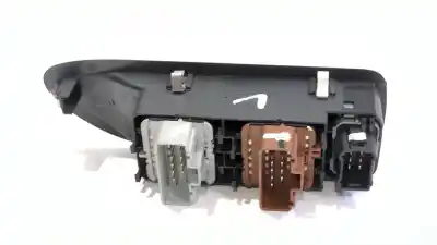 Second-hand car spare part left front power window switch for al de  oem iam references 8200397297  renault laguna 2