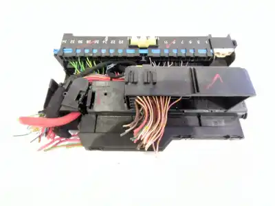 Second-hand car spare part fuse box unit for bmw x3 (e83) 2.0 d oem iam references 61138364530  