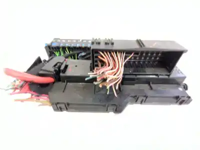 Second-hand car spare part fuse box unit for bmw x3 (e83) 2.0 d oem iam references 61138364530  