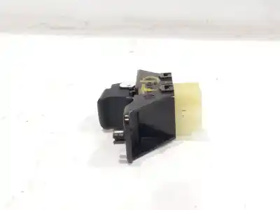 Pezzo di ricambio per auto di seconda mano comando alzacristalli posteriori destro per kia stonic (yb) 1.0 t-gdi eco-dynamics+ riferimenti oem iam   