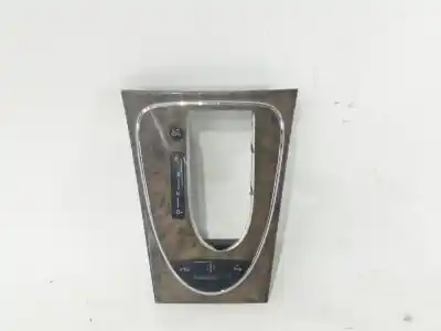 Pezzo di ricambio per auto di seconda mano RIVESTIMENTO DELLA LEVA DEL CAMBIO per MERCEDES-BENZ CLASE E (W211) E 320 CDI (211.022) Riferimenti OEM IAM A2116808136  