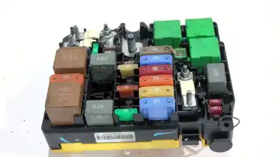 Автозапчасти б/у блок реле/предохранителей за peugeot rifter 1.6 hdi 92 ссылки oem iam 9804848580  