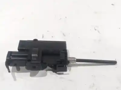 İkinci el araba yedek parçası MOTOR DIS KAPAK YAKIT için RENAULT MEGANE IV FASTBACK (B9A/M/N_) 1.5 BLUE DCI 115 (B9A6) OEM IAM referansları 8200305732  