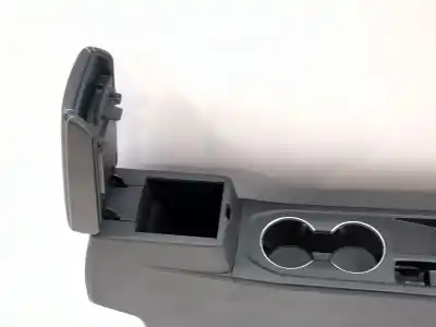 Автозапчастина б/у центральний подлокник для renault arkana i (lcm_, ldn_) 1.3 tce 160 (ldn1) посилання на oem iam 969109754r  ljc32002183488