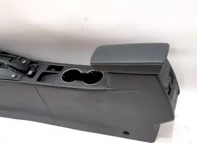 Автозапчастина б/у центральний подлокник для renault arkana i (lcm_, ldn_) 1.3 tce 160 (ldn1) посилання на oem iam 969109754r  ljc32002183488