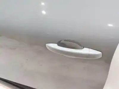 Second-hand car spare part left front door for renault captur ii (hf_) e-tech 145 (hfmu) oem iam references 801018321r  