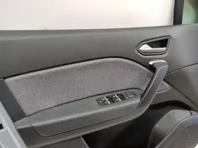 Second-hand car spare part left front door for renault captur ii (hf_) e-tech 145 (hfmu) oem iam references 801018321r  