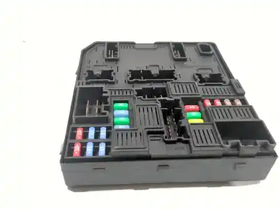Peça sobressalente para automóvel em segunda mão caixa de fusíveis e relés por renault megane iv fastback (b9a/m/n_) 1.2 tce 130 (b9mr) referências oem iam 284b68873r  