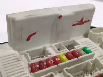 Автозапчастина б/у реле/запоперівник для renault kangoo express (fw0/1_) 1.5 dci 75 (fw07, fw10, fw04) посилання на oem iam 8201044235  