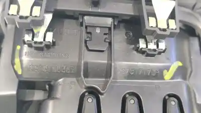 Автозапчасти б/у аэрационная решетка за renault master iii furgón (fv) 2.3 dci 135 rwd (fv0n) ссылки oem iam 687518035r  687517173r