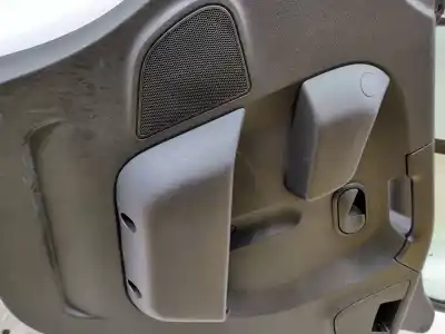 Pièce détachée automobile d'occasion porte avant droite pour renault master iii furgón (fv) 2.3 dci 145 rwd (fv0e, fv0f, fv0t, fv10, fv12) références oem iam   