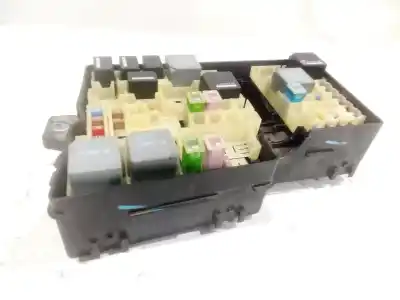 Second-hand car spare part fuse box unit for volvo v40 fastback (525) d2 oem iam references 