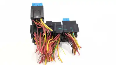 İkinci el araba yedek parçası röle/sigorta kutusu için renault captur i (j5_, h5_) 1.5 dci 90 oem iam referansları   