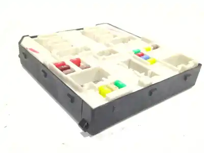 Tweedehands auto-onderdeel relais/zekeringenkastje voor renault master iii furgón (fv) 2.3 dci 145 rwd (fv0e, fv0f, fv0t, fv10, fv12) oem iam-referenties 284b69681r  