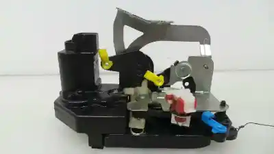 Second-hand car spare part front right door lock for ssangyong actyon 200 xdi oem iam references 7122009006  7122009006