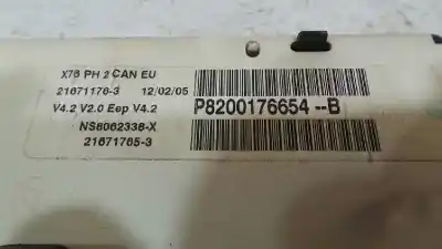 Second-hand car spare part dashboard for renault kangoo (f/kc0) helios oem iam references p8200176654-b  p8200176654-b