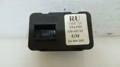 Second-hand car spare part left front power window switch for opel meriva cosmo oem iam references 24409205  24409205