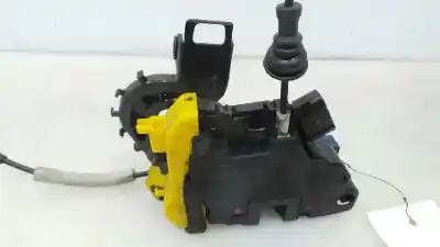 Second-hand car spare part left front door lock for kia cee´d drive oem iam references 81310a2100